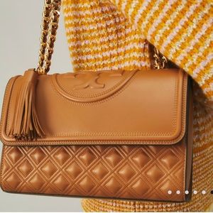 Tory Burch Fleming Convertible Shoulder Bag in Kobicha